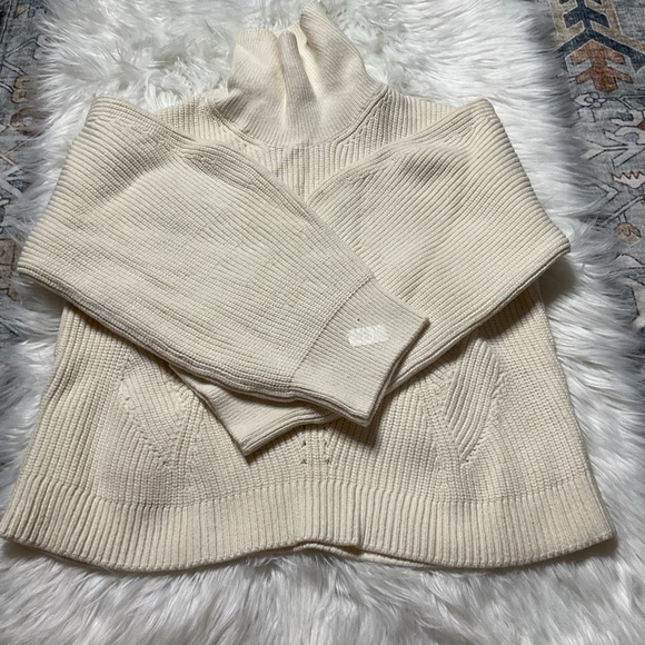 DEREK LAM 10 CROSBY ANITA COLD SHOULDER TURTLENECK - Picture 9 of 9